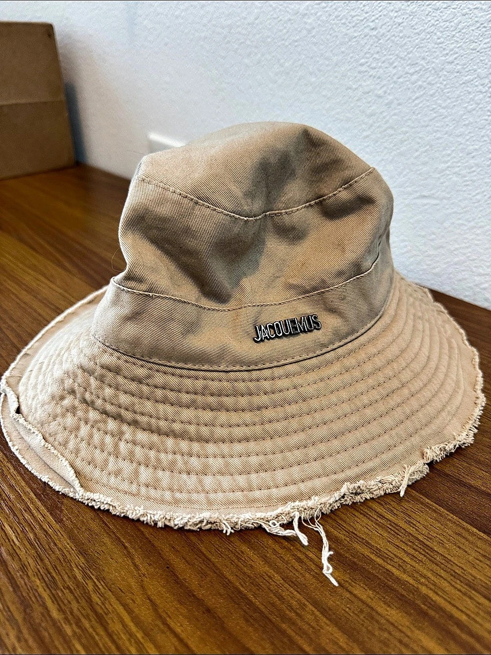 Le Bob Artichaut Bucket Hat in Beige